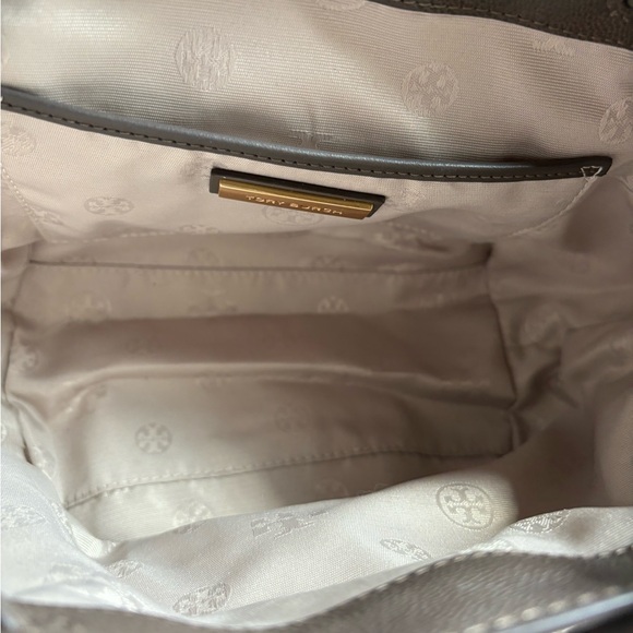 Tory Burch Willa Leather Backpack-Volcanic Stone Taupe Gray Brown - Picture 4 of 8